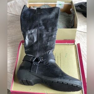 Brand new A2 Aerosoles Wide Calf Black Leather Boots